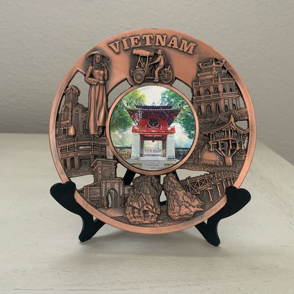 NWOT Copper color Vietnam display plate with stand